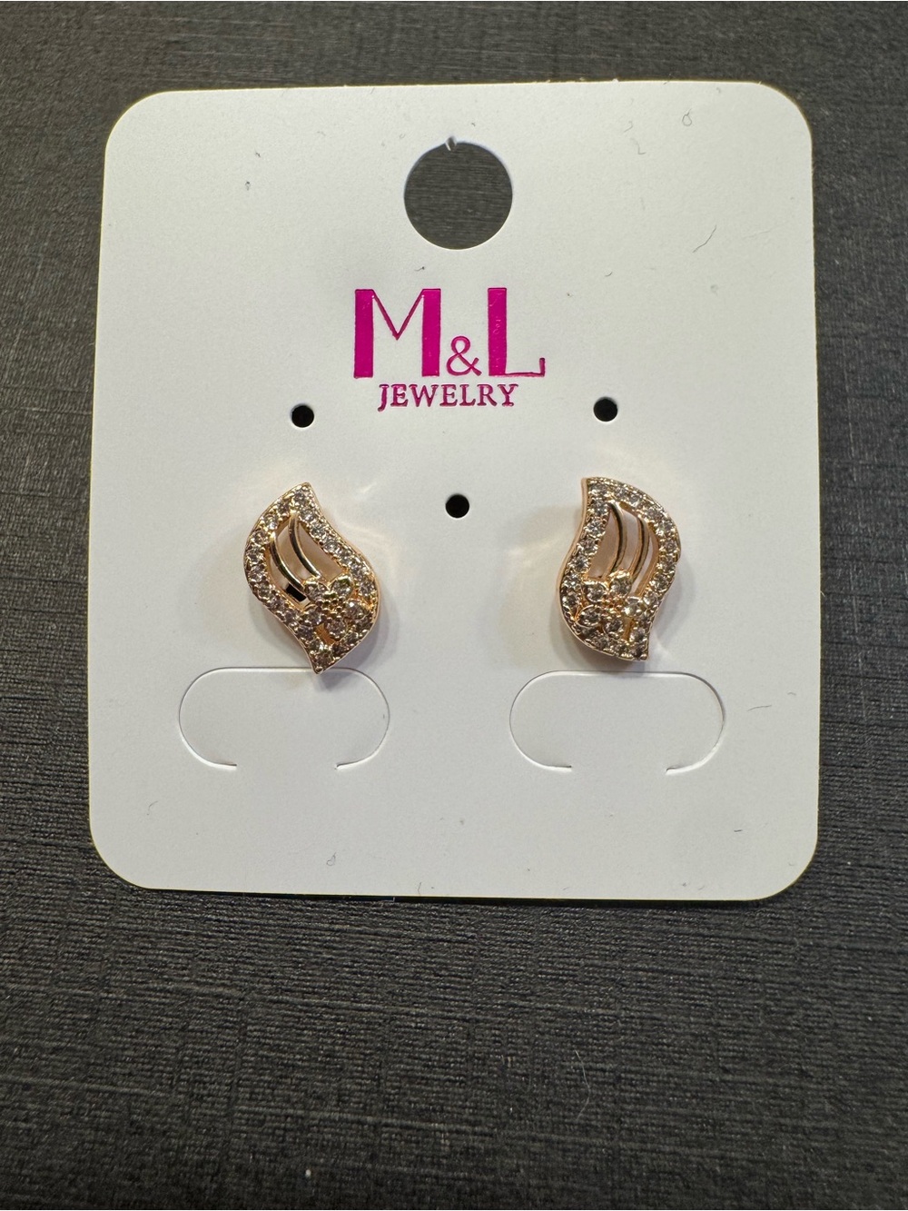 Rose Gold Pavé Leaf Stud Earrings